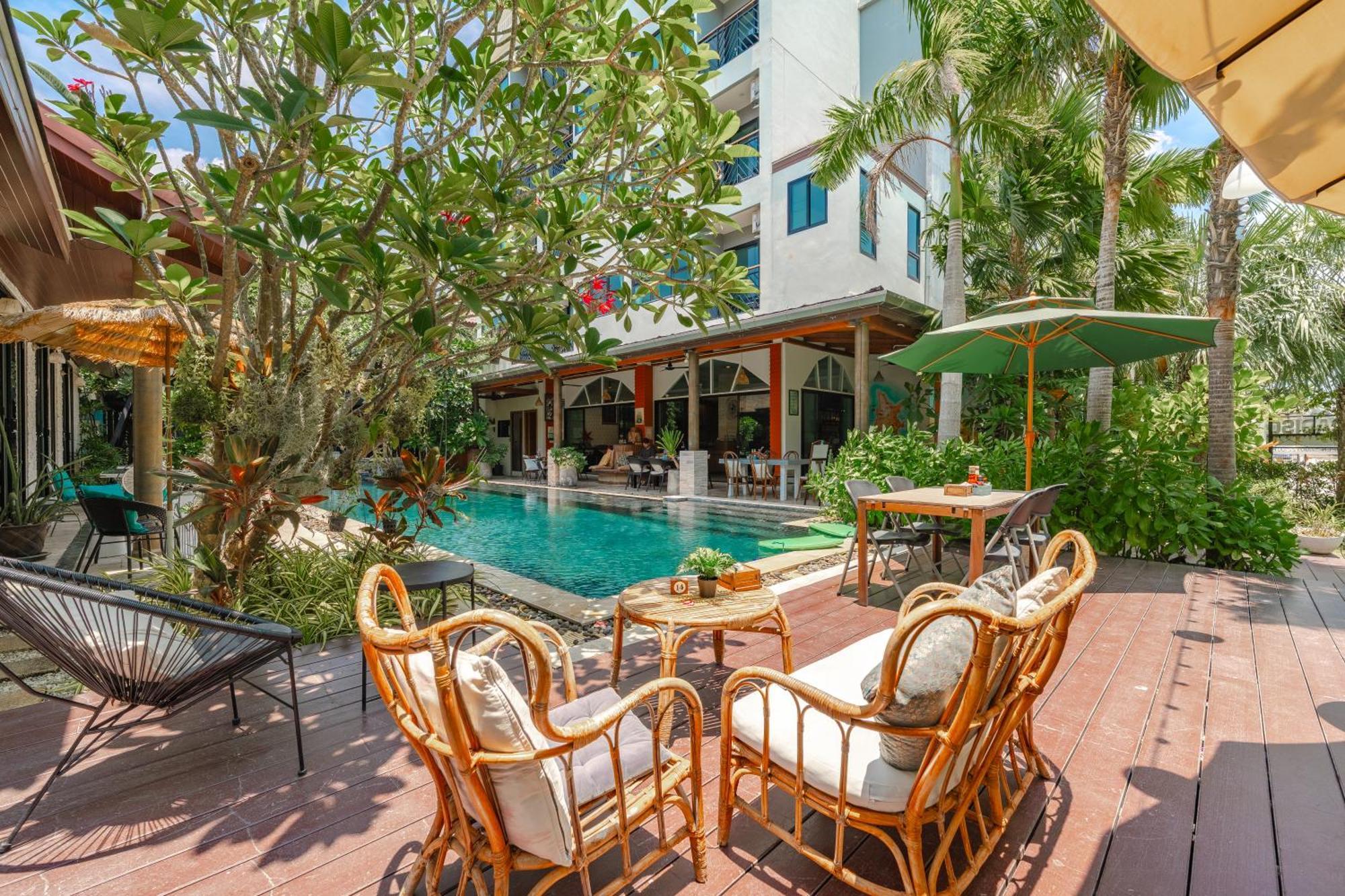 Coco Paradiso Sha Hotell 4*